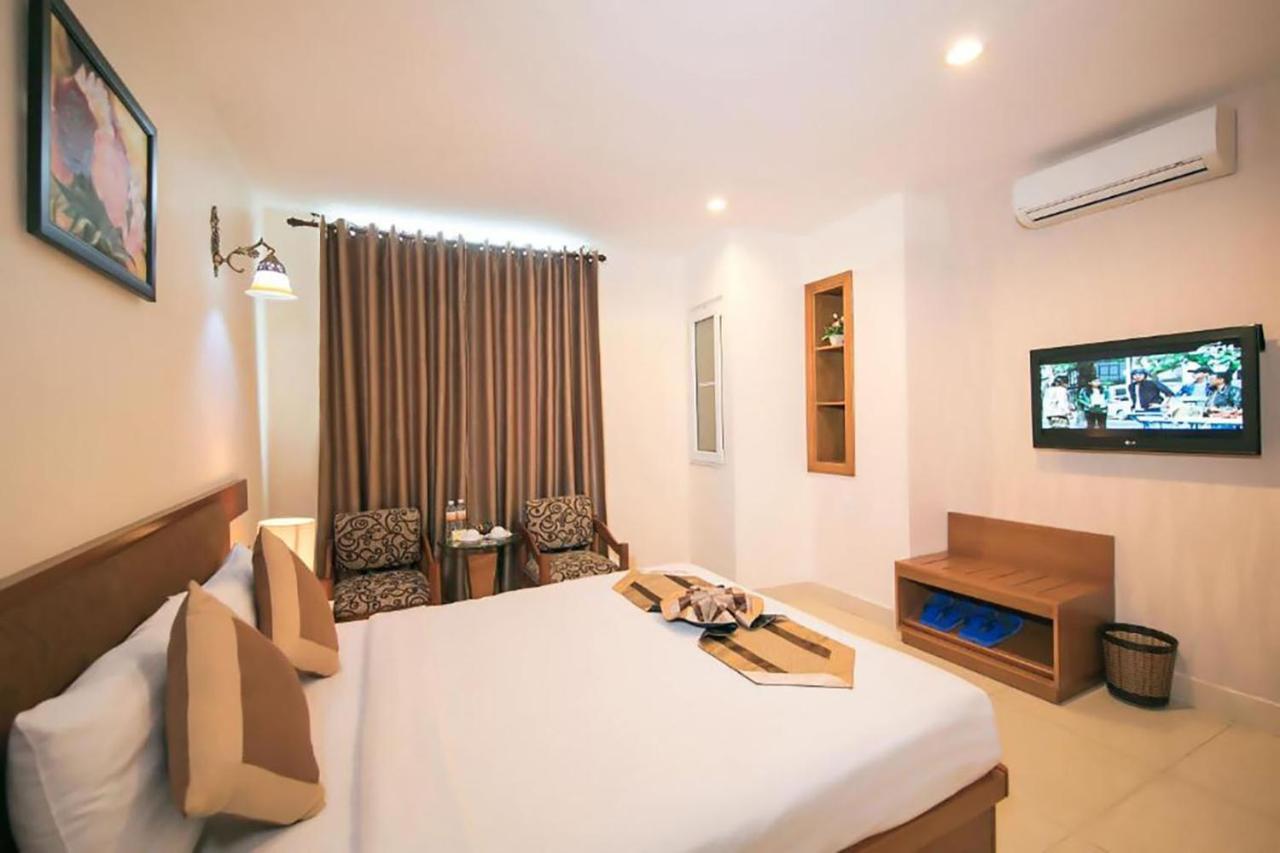 Bunny - Valentine - Bui Vien Street Hotel