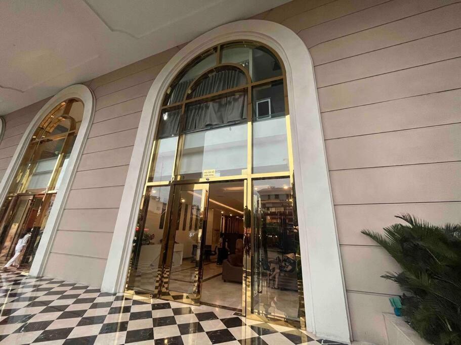 Apartment Terra Royal Commercial Center - 2 Bedroom - Good Price By Yolo Ho Chi Minh City