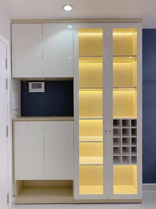 Terra Royal Commercial Center - 2 Bedroom - Good Price By Yolo Apartment *