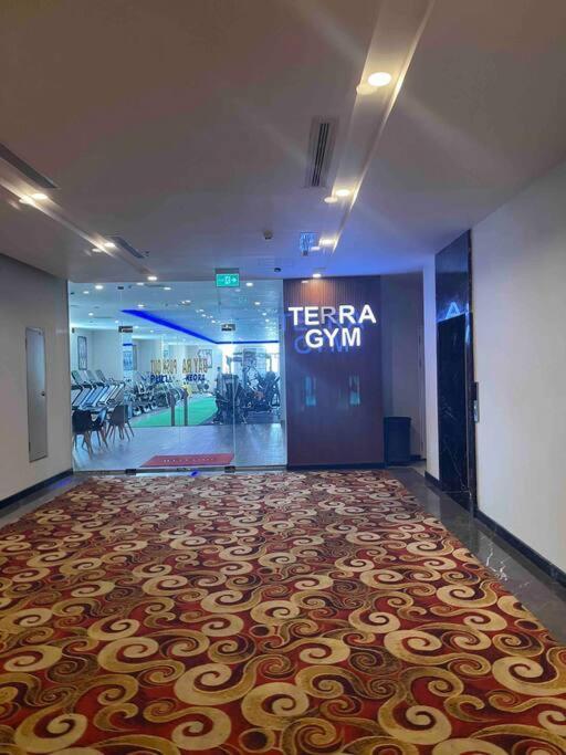 Terra Royal Commercial Center - 2 Bedroom - Good Price By Yolo Apartment Ho Chi Minh City