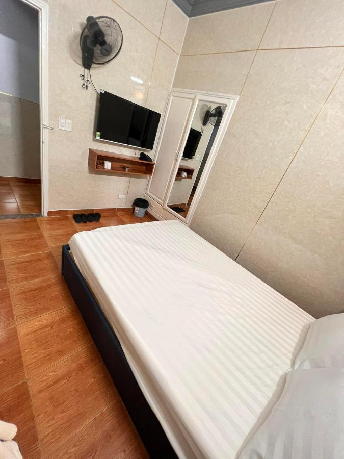 Khach San Thanh Ho Chi Minh City