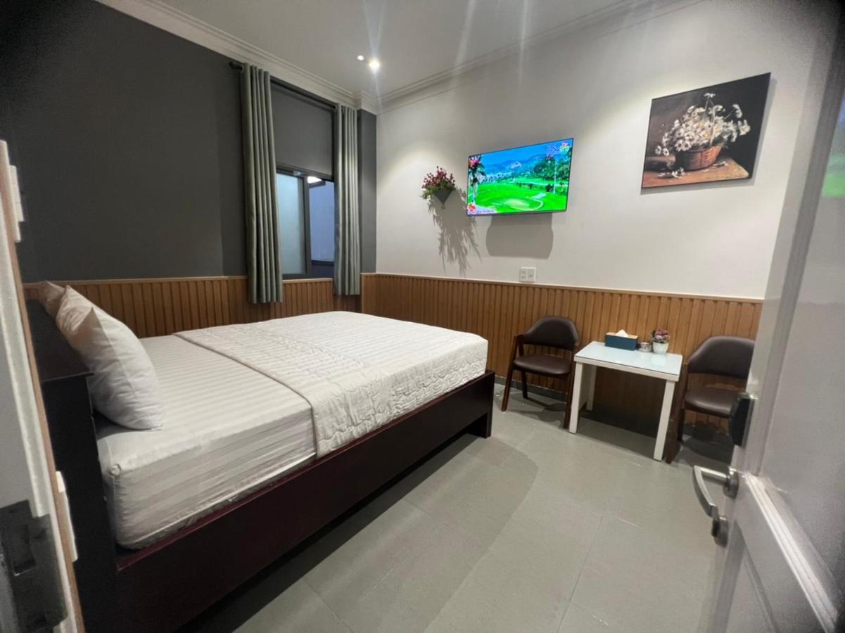 Dong Nhu Hotel