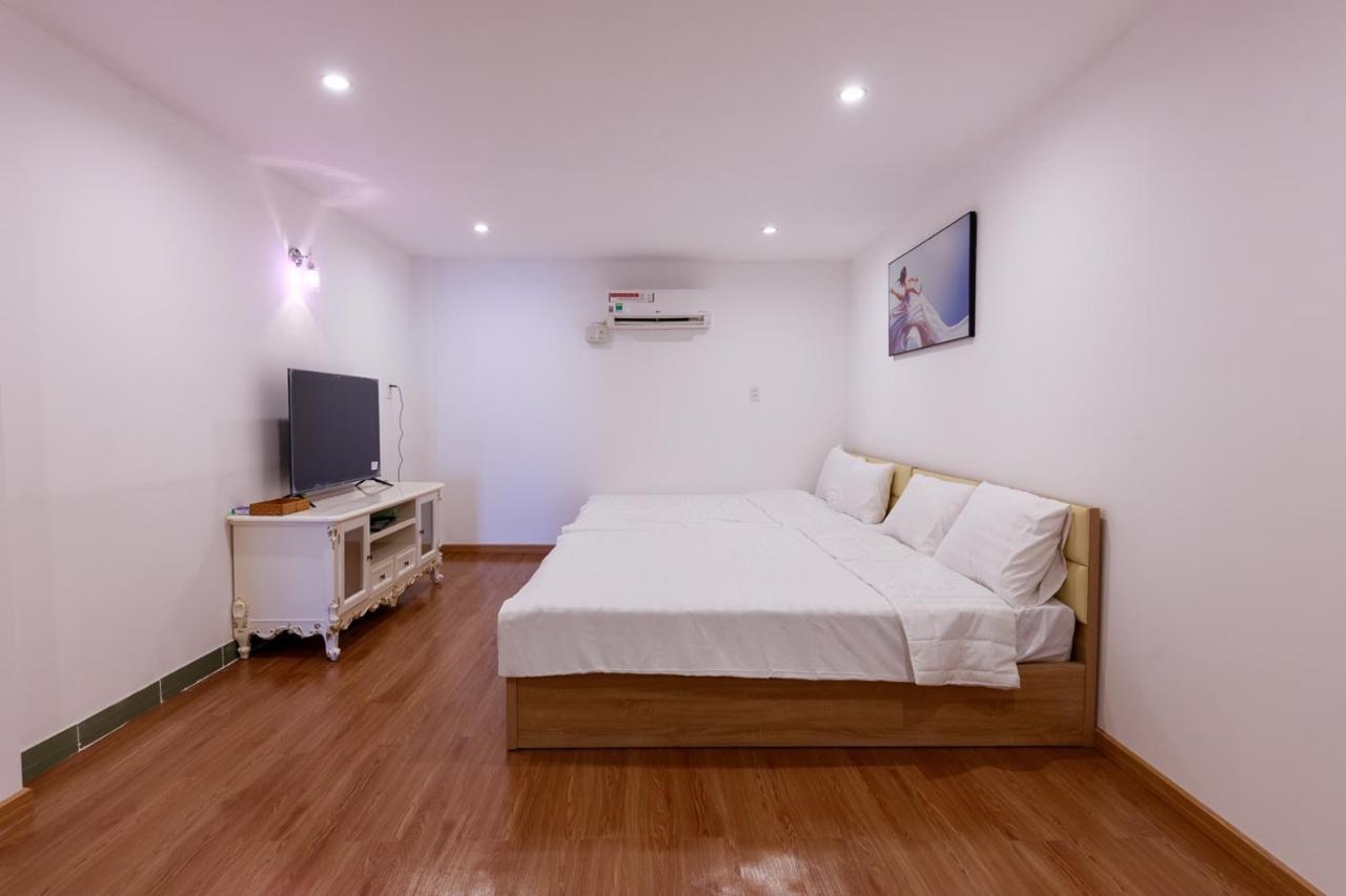 Venus & Massage - Bui Vien Walking Street 3*