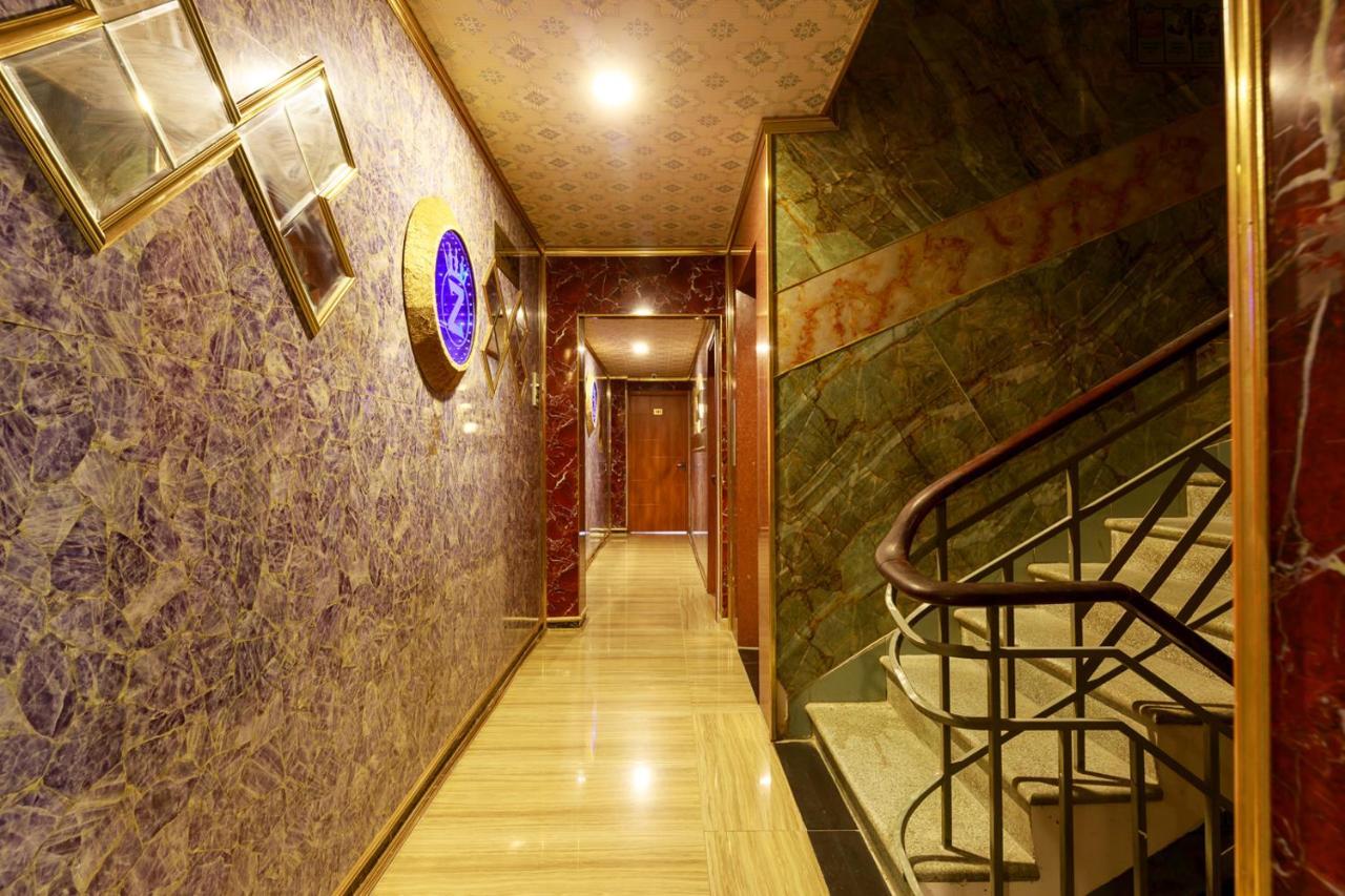 Venus & Massage - Bui Vien Walking Street 3*