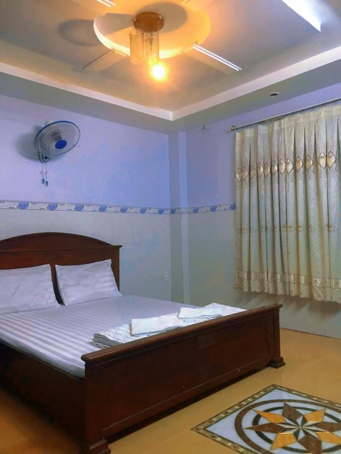 Phuc Loc Tho * Ho Chi Minh City