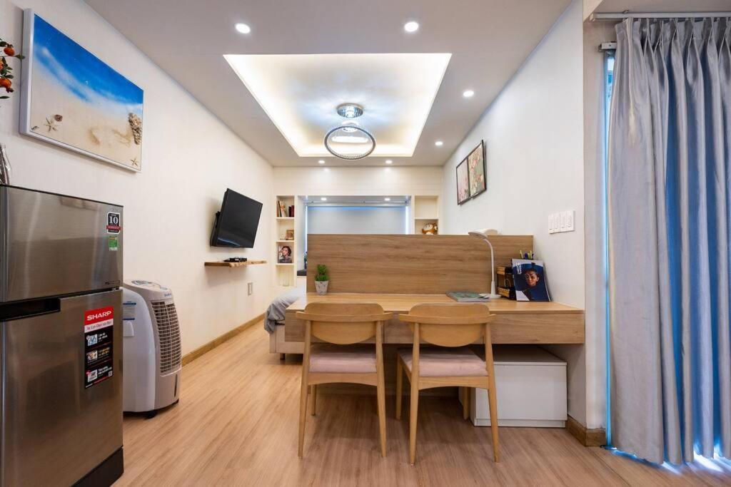 Apartment Chill 1br Lexington With Bathtub Near Estella, D2
