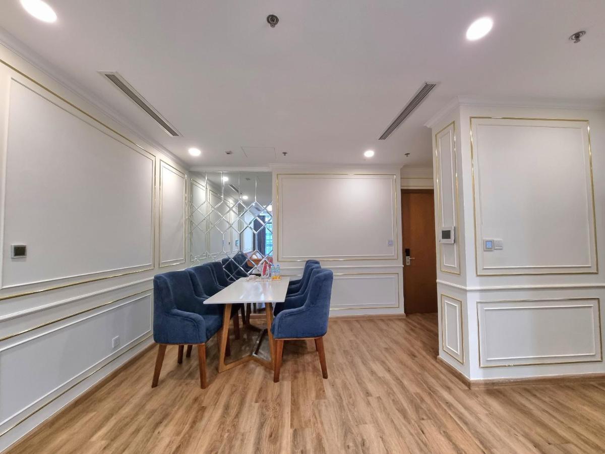 Landmark Luxury - Vinhomes Park Apartment