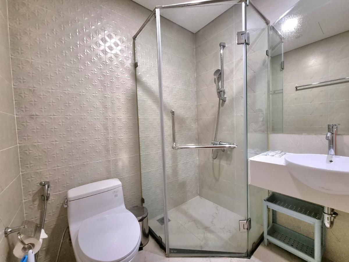 Landmark Luxury - Vinhomes Park Ho Chi Minh City