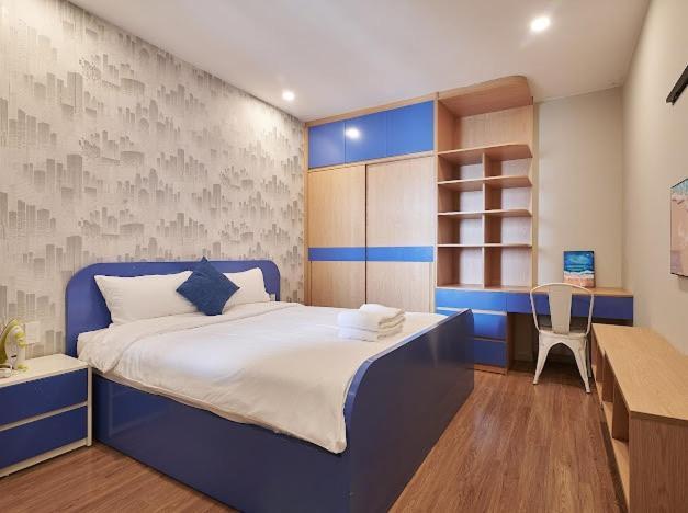 Goldview Saigon Riverside *