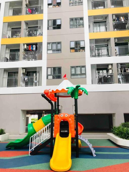 Pangsapuri Q7 Riverside 2 Bed W River-view, Netflix & Pool *
