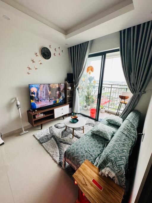 Q7 Riverside 2 Bed W River-view, Netflix & Pool Pangsapuri *
