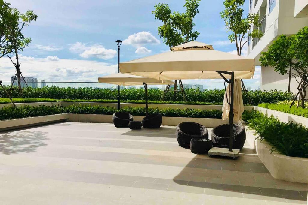 Q7 Riverside 2 Bed W River-view, Netflix & Pool Pangsapuri *