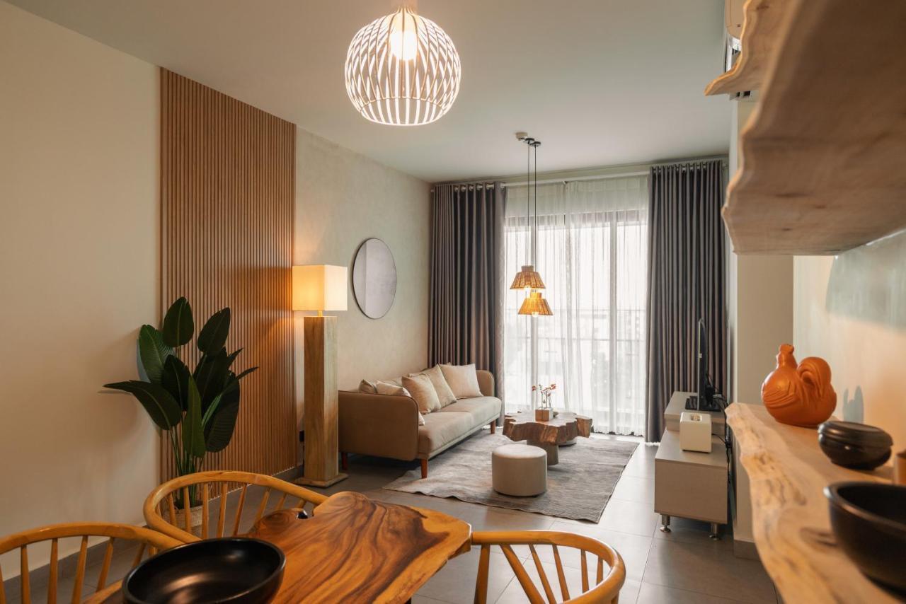 Apartment 3brs-'-zenlivinspace-elite&eco- Airport-pick.up Ho Chi Minh City