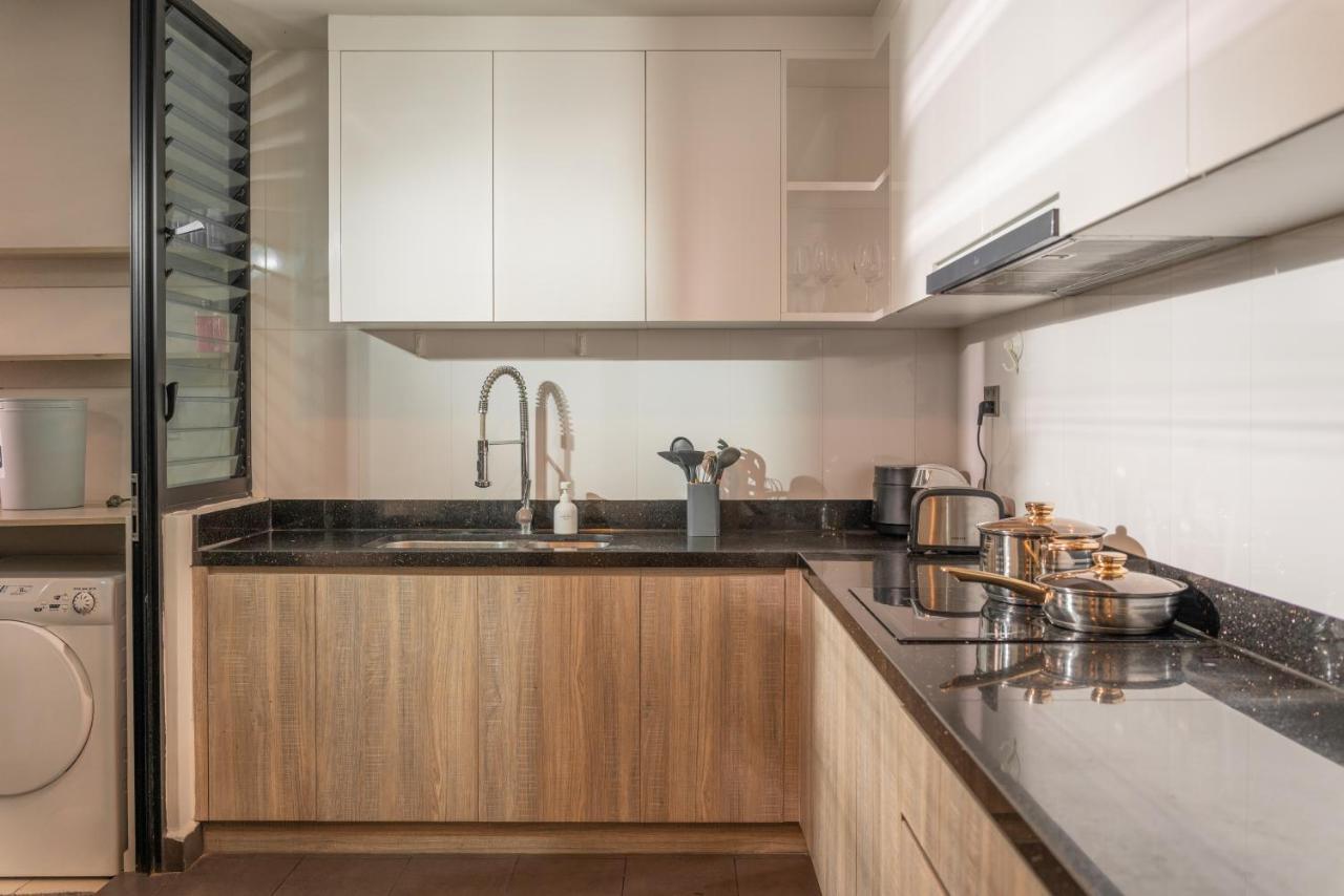 Apartment 3brs-'-zenlivinspace-elite&eco- Airport-pick.up Ho Chi Minh City