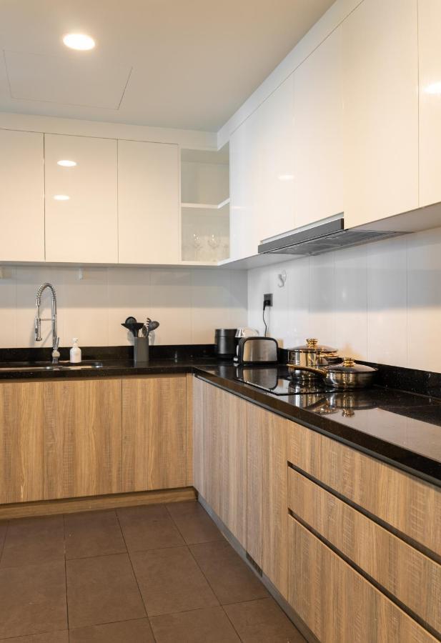 Apartment 3brs-'-zenlivinspace-elite&eco- Airport-pick.up Ho Chi Minh City