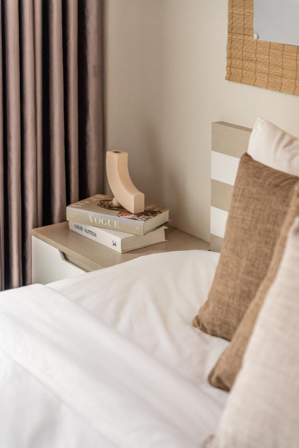 3brs-'-zenlivinspace-elite&eco- Airport-pick.up Apartment *
