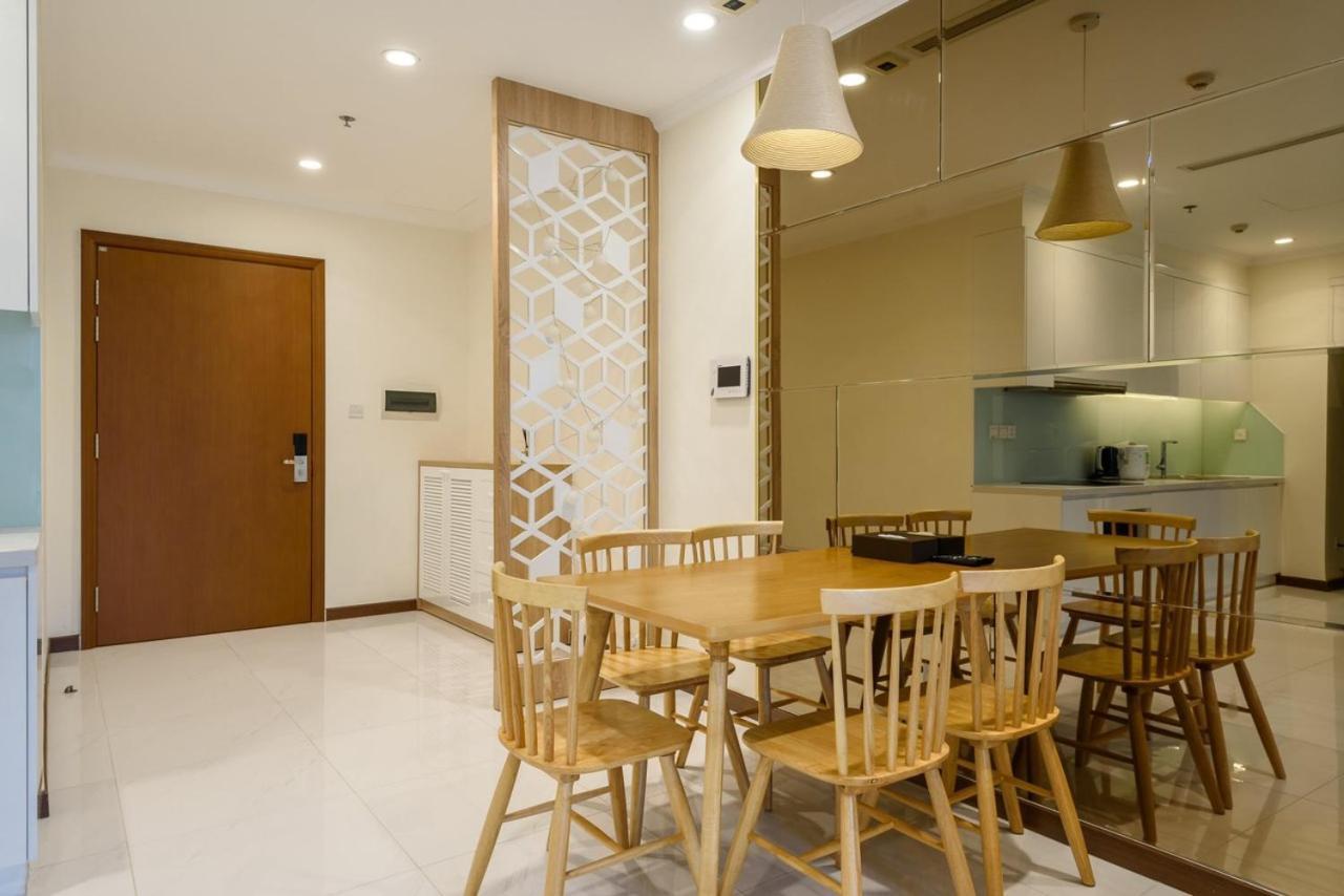 Landmark Luxury - Vinhomes Park
