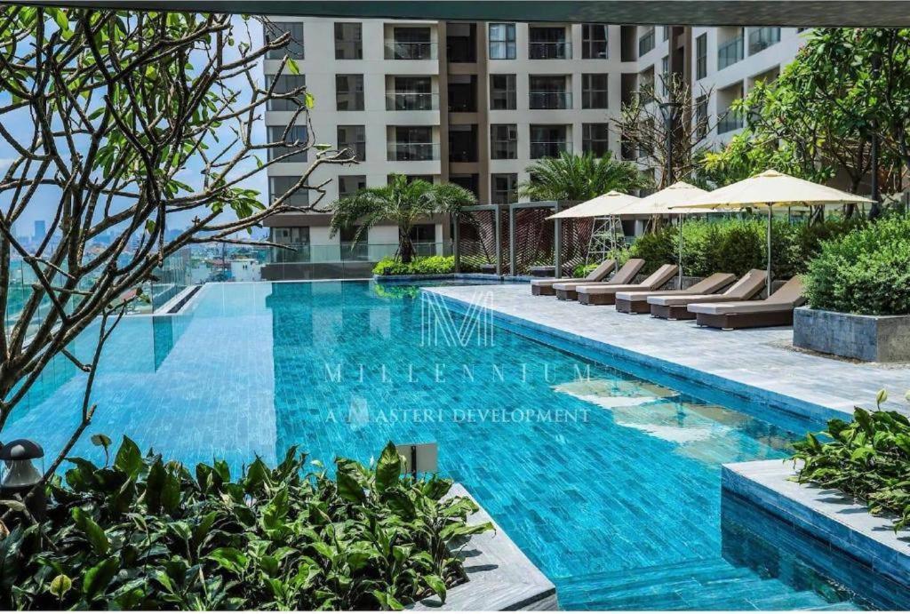 Millennium Luxury With Location *