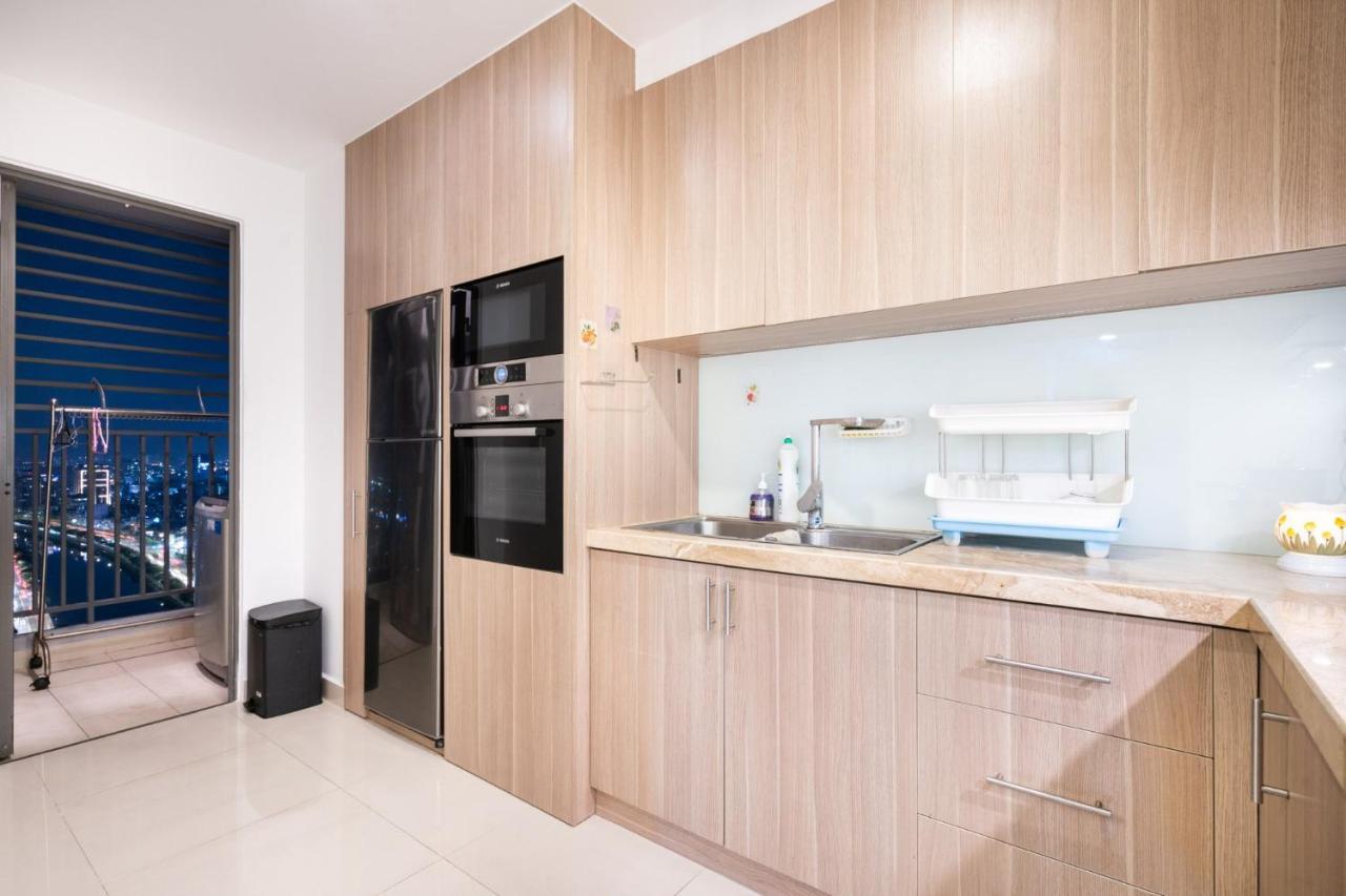 Apartment Elysium Cbd Rivergate - Pool - Free 4g Sim For 3 Nights Ho Chi Minh City
