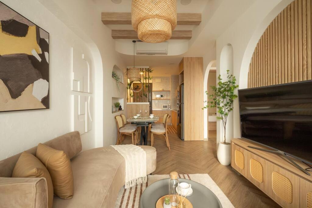 Insta-worthy, Indochina 2br+1wc W/cityview * Ho Chi Minh City