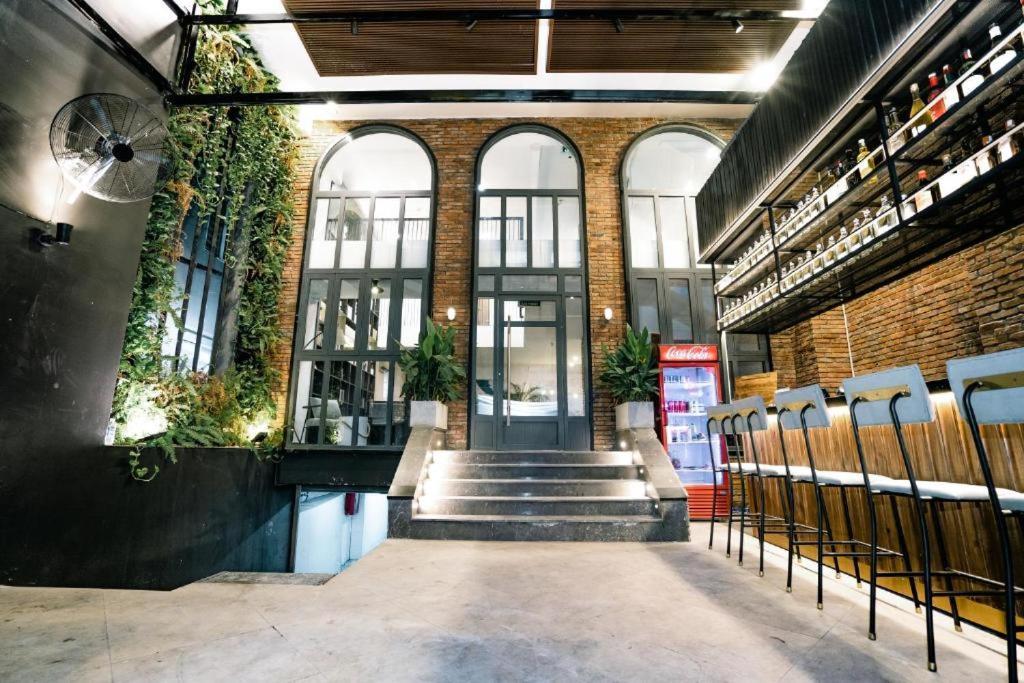 Mint - 22 Do Quang Dau, Q1 - By Bay Luxury Apartment
