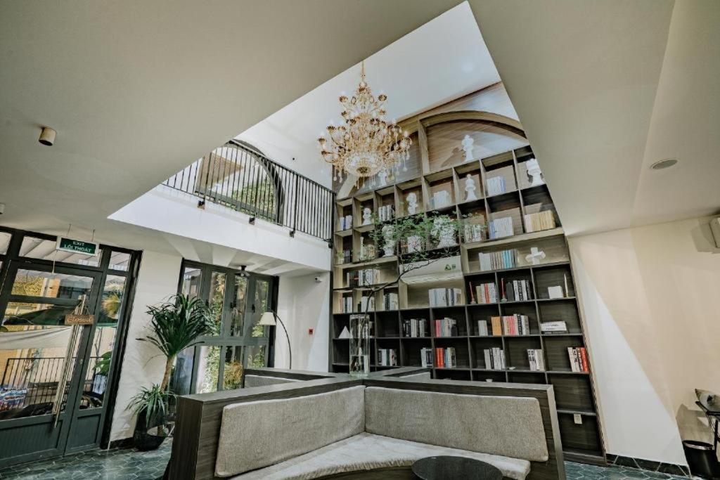 Mint - 22 Do Quang Dau, Q1 - By Bay Luxury Apartment Ho Chi Minh City