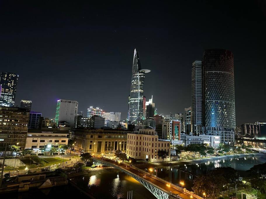 Apartment New Saigon Royal Luxury 4pax View Ho Chi Minh City