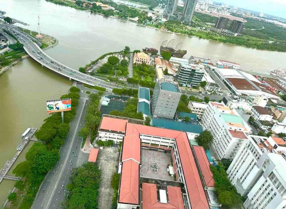 Apartment New Saigon Royal Luxury 4pax View *