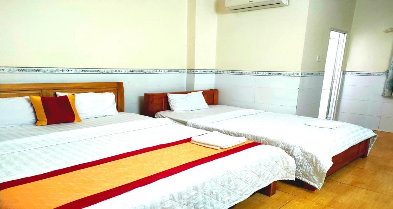 Hoang Xuan 797 Ha Huy Giap * Ho Chi Minh City