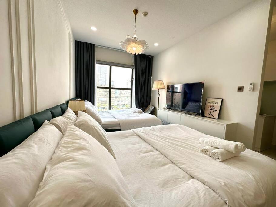 New Saigon Royal Luxury 4pax View Ho Chi Minh City