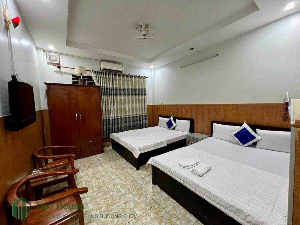 Tan Phuong Vu - 740/3 Su Hanh, Q10 - By Bay Luxury Apartment *