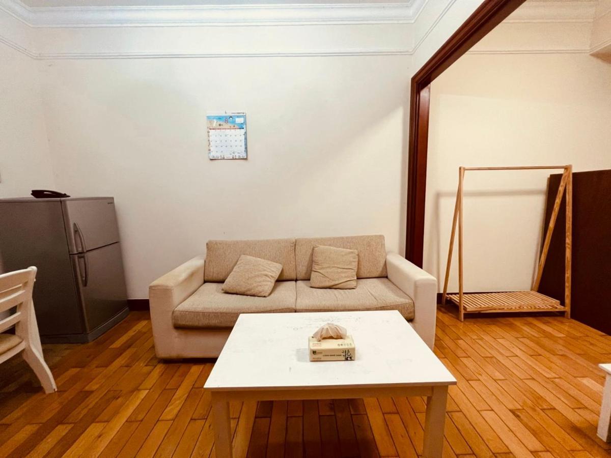 - The Manor 2 Apartment