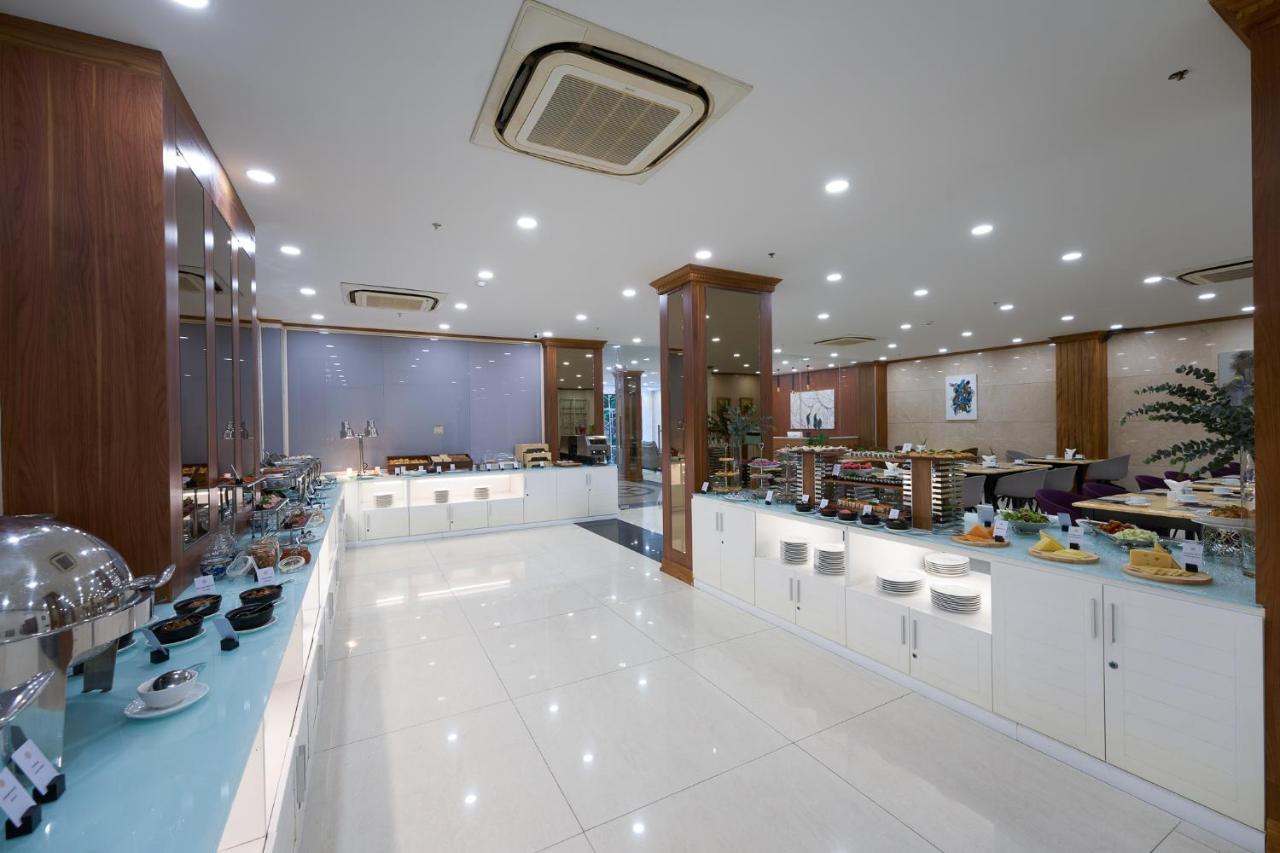 Cosmo Sai Gon Central 3*