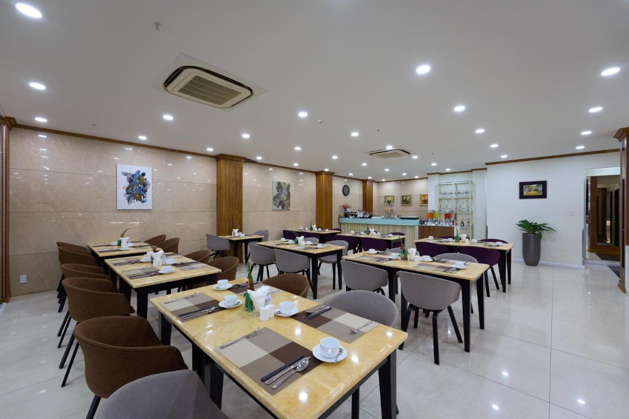 Cosmo Sai Gon Central Khách sạn 3*