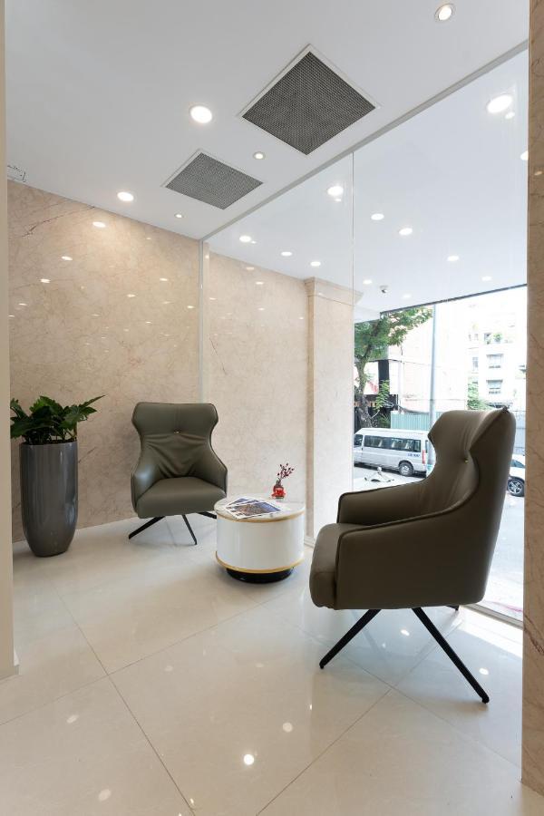 Cosmo Sai Gon Central Khách sạn 3*