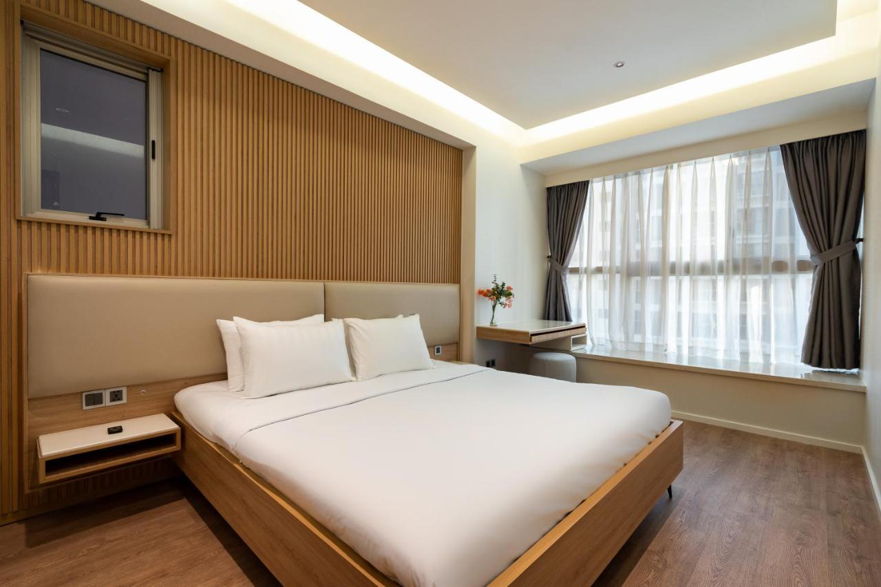 Convinia Luxury The Peak Midtown Apartment *