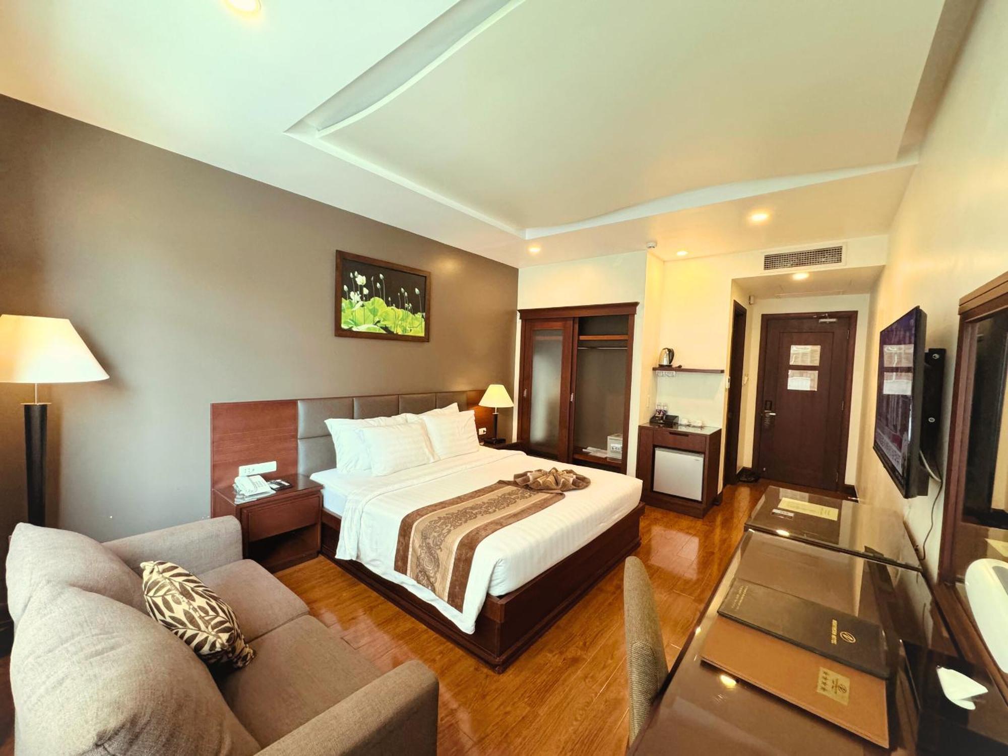 Northern Saigon 4*