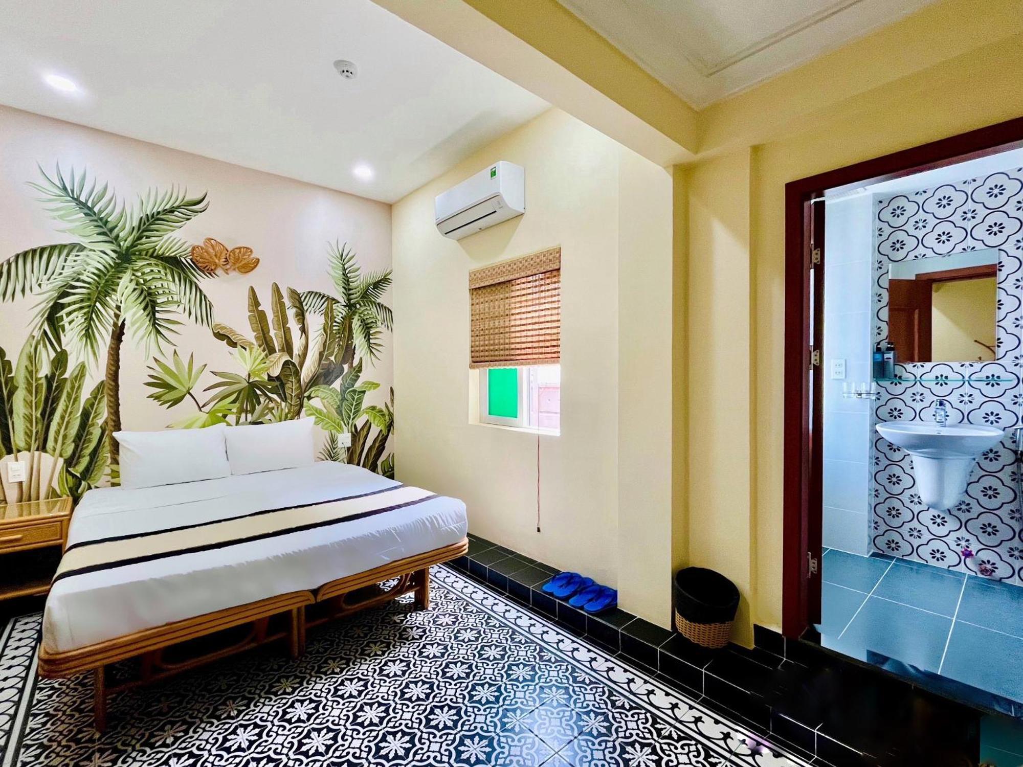 Spring House Saigon Park Hotel
