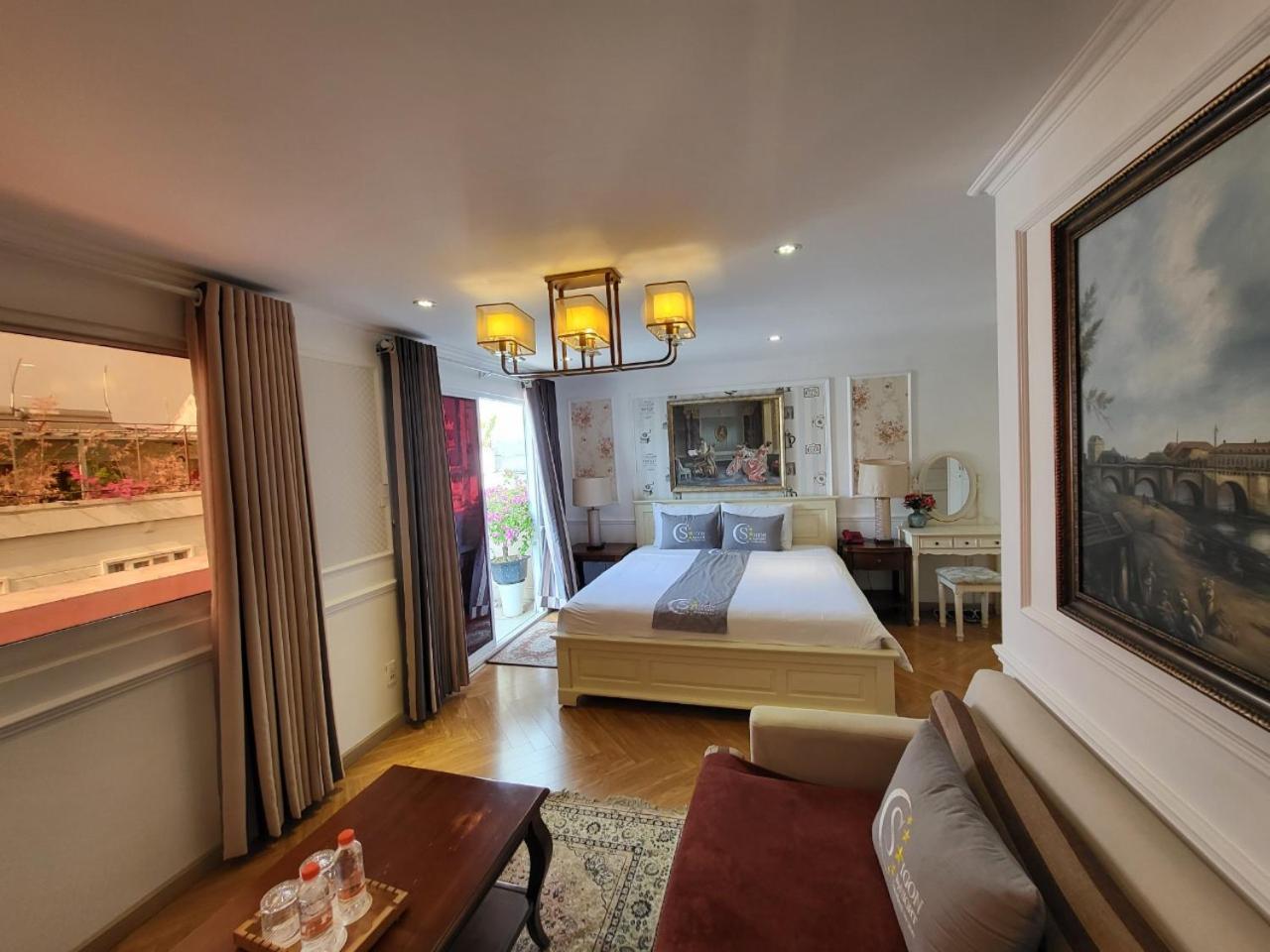 Saigon By Night Luxury 3*