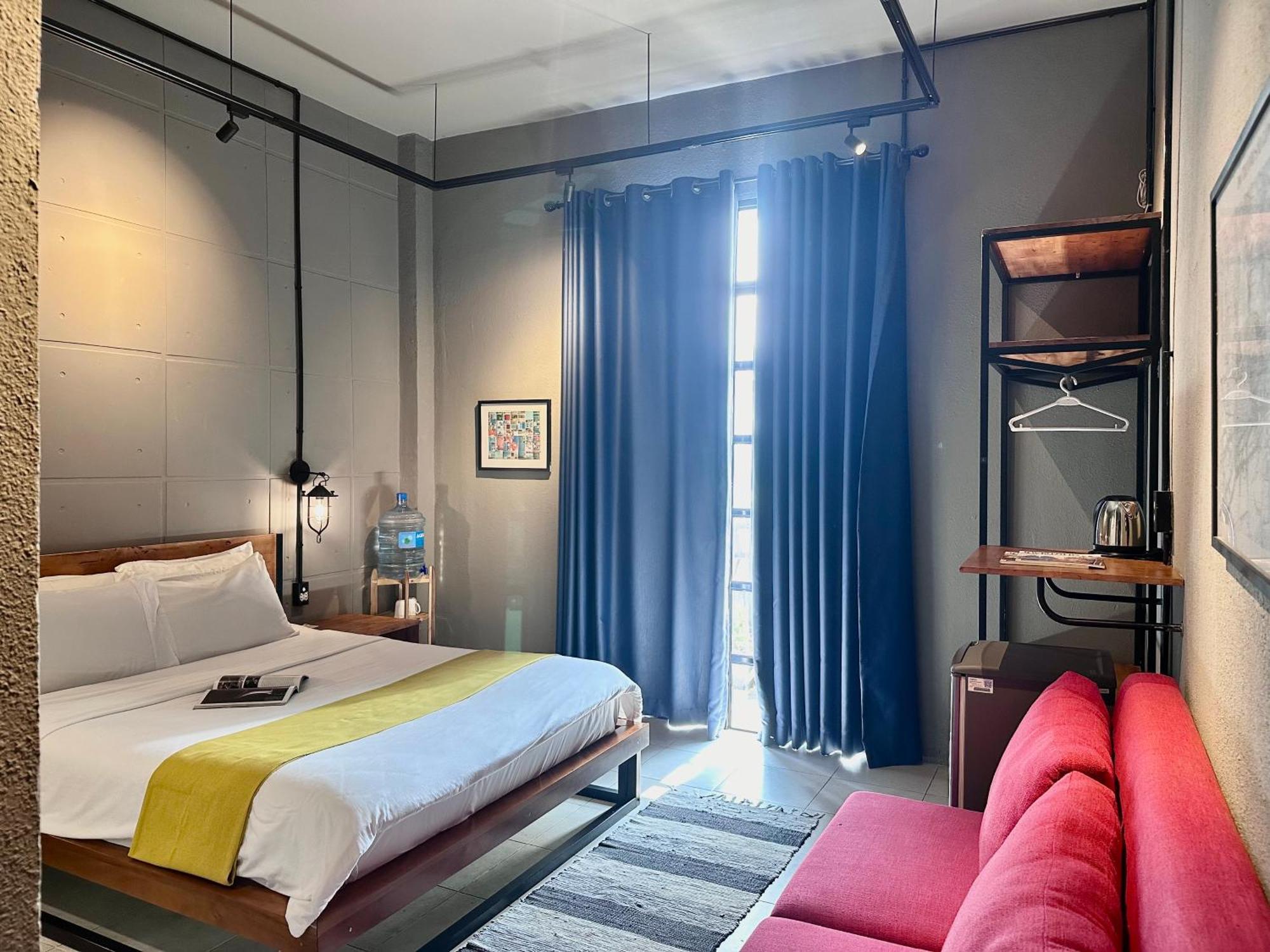 Circadian Industrial On Nguyen Hue Homestay *