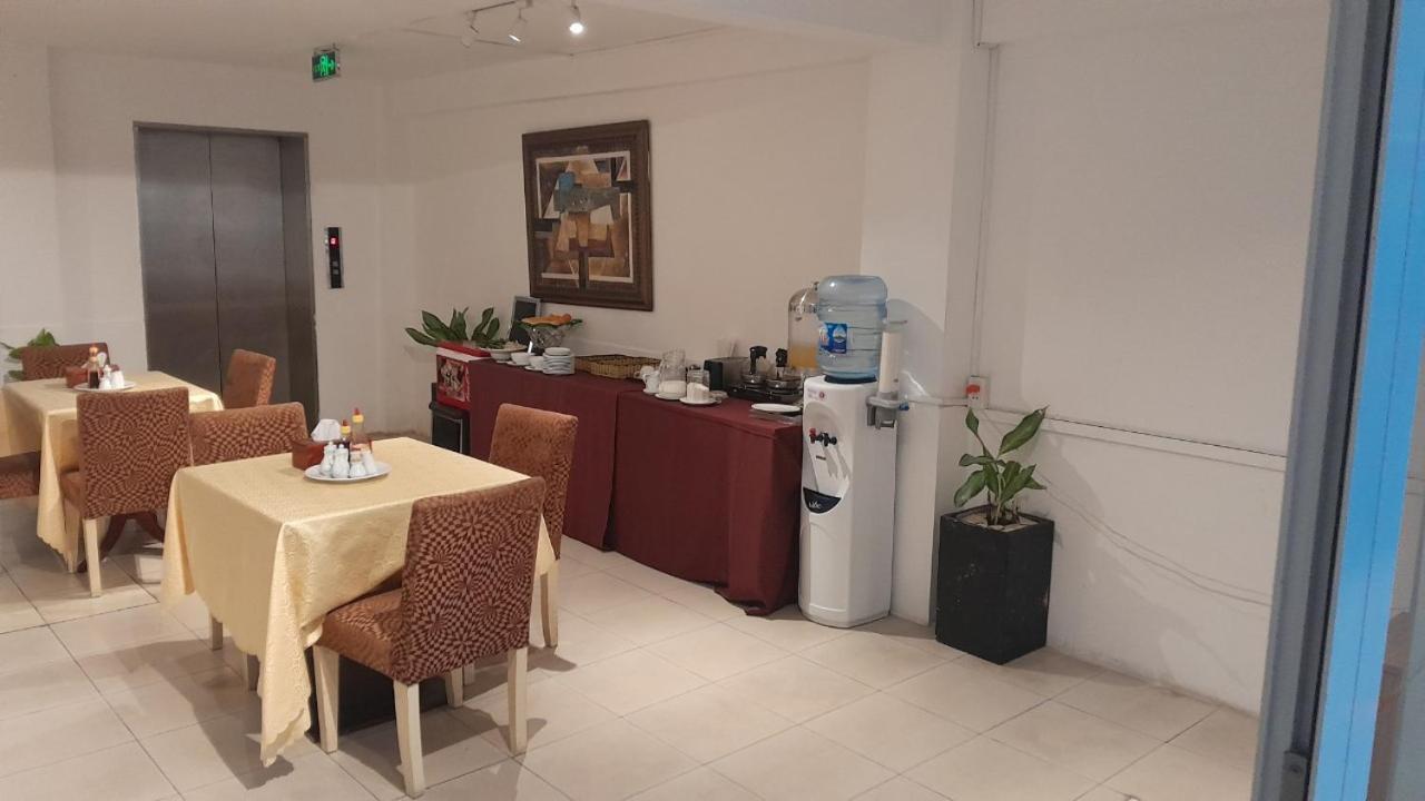 A25 - 14 Pho Duc Chinh Hotel 2*