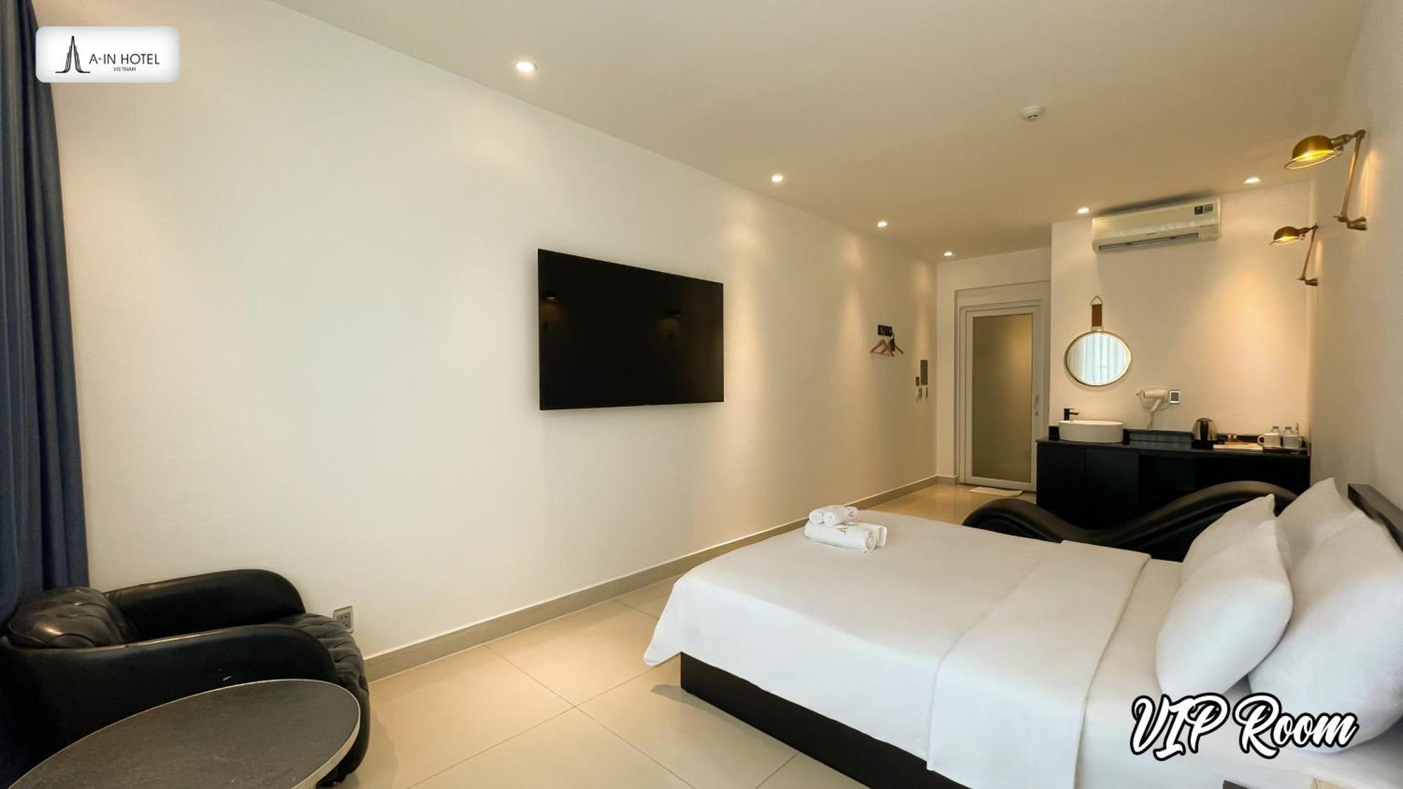 Hotel A In Riverside 2*