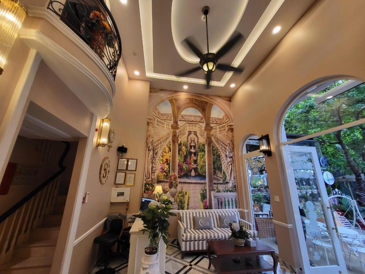Saigon By Night Luxury 3* Ho Chi Minh City