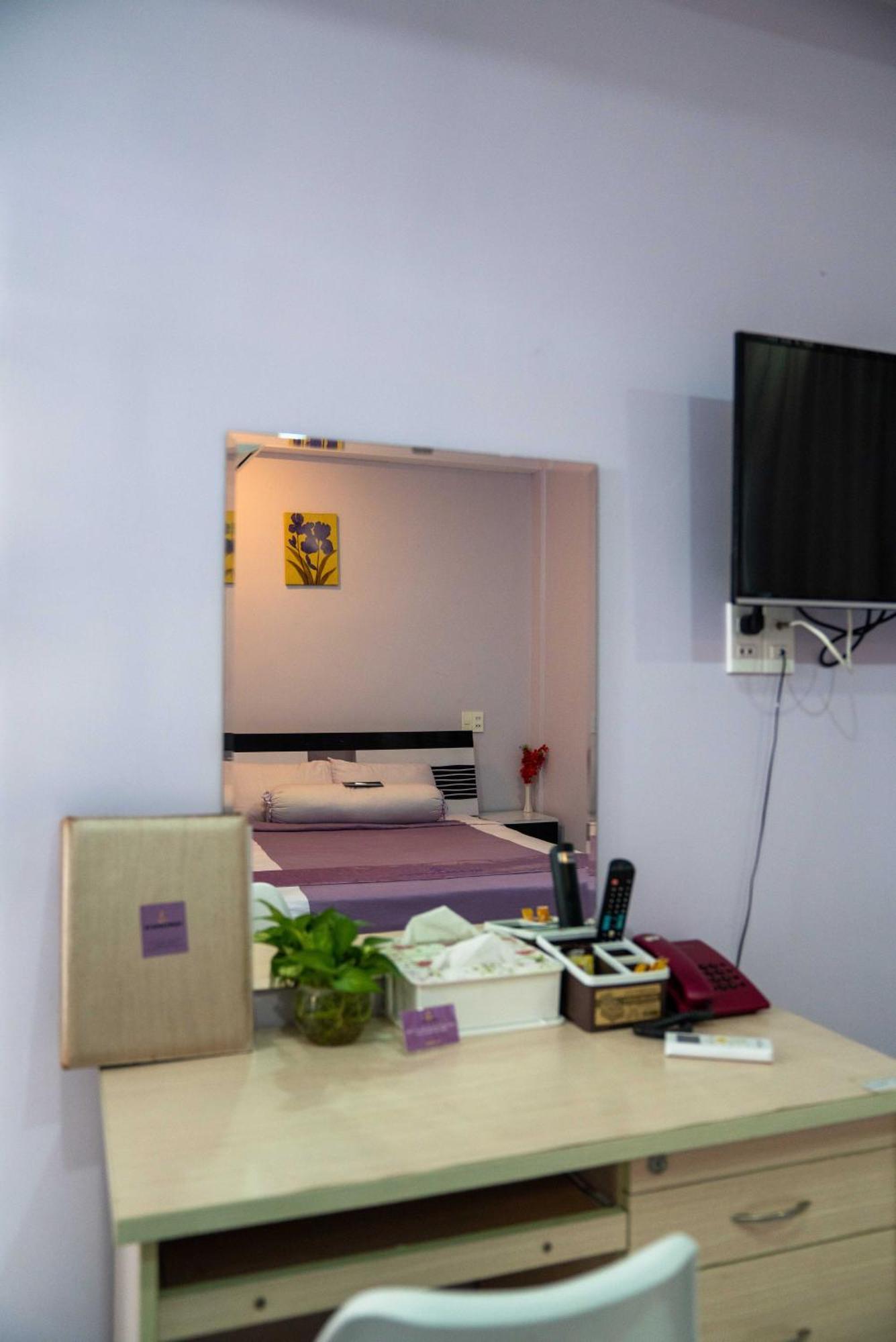 Hotel Ht *