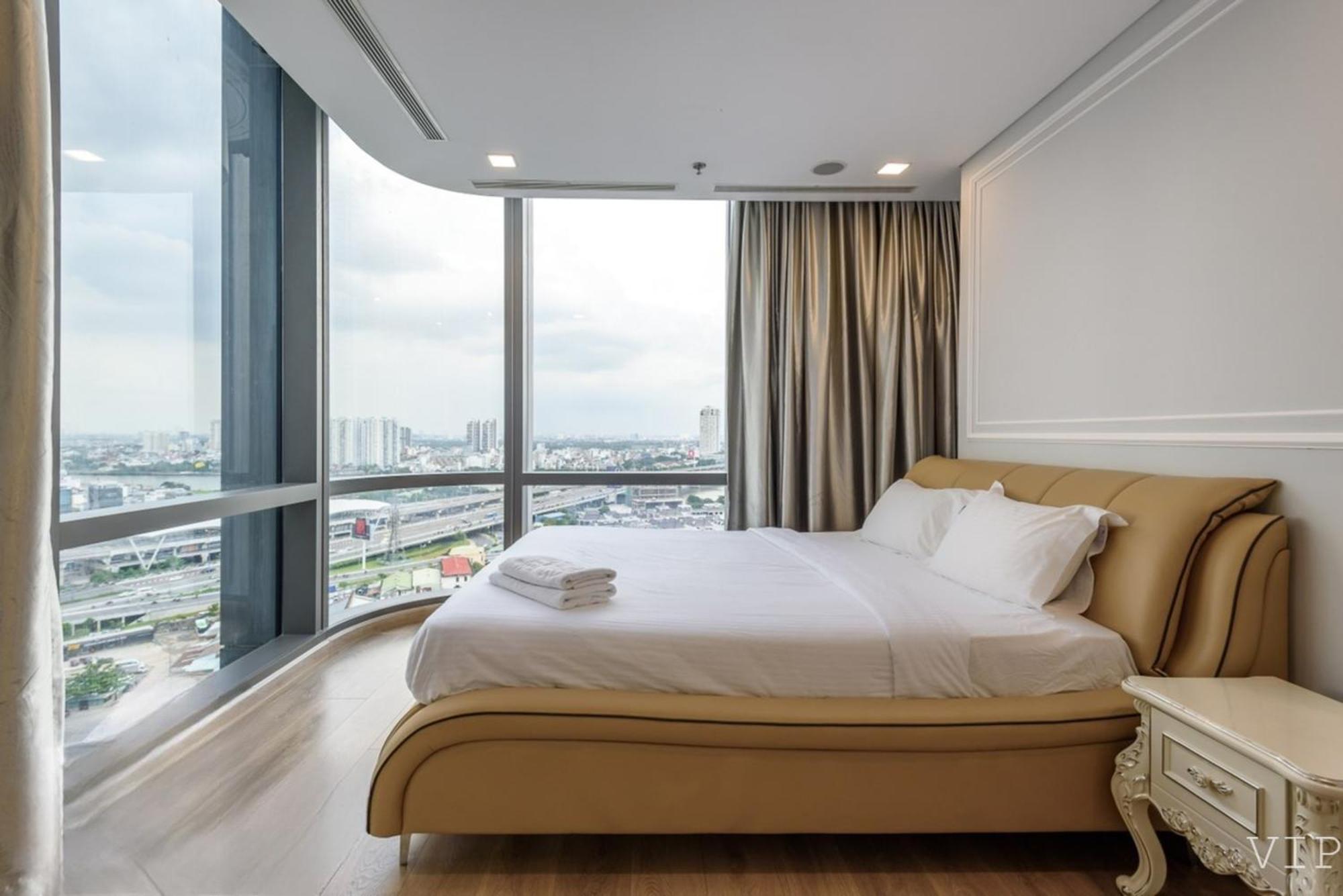 Landmark 81 Infinity Pool - Vip