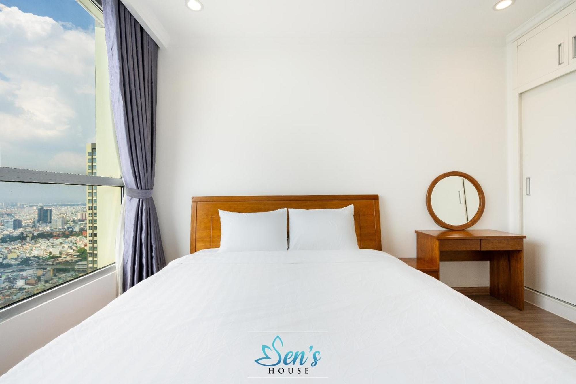Vinhomes Landmark Luxury Estates In Binh Thanh * Ho Chi Minh City