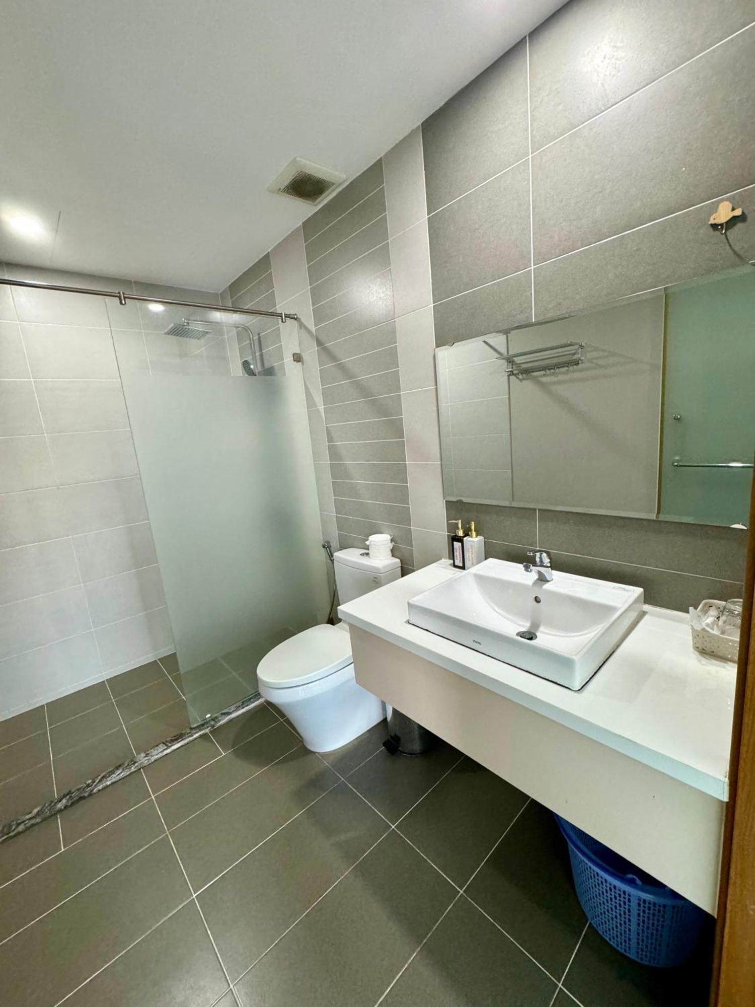 Apartment Vinh Secc Saigon Q7 *