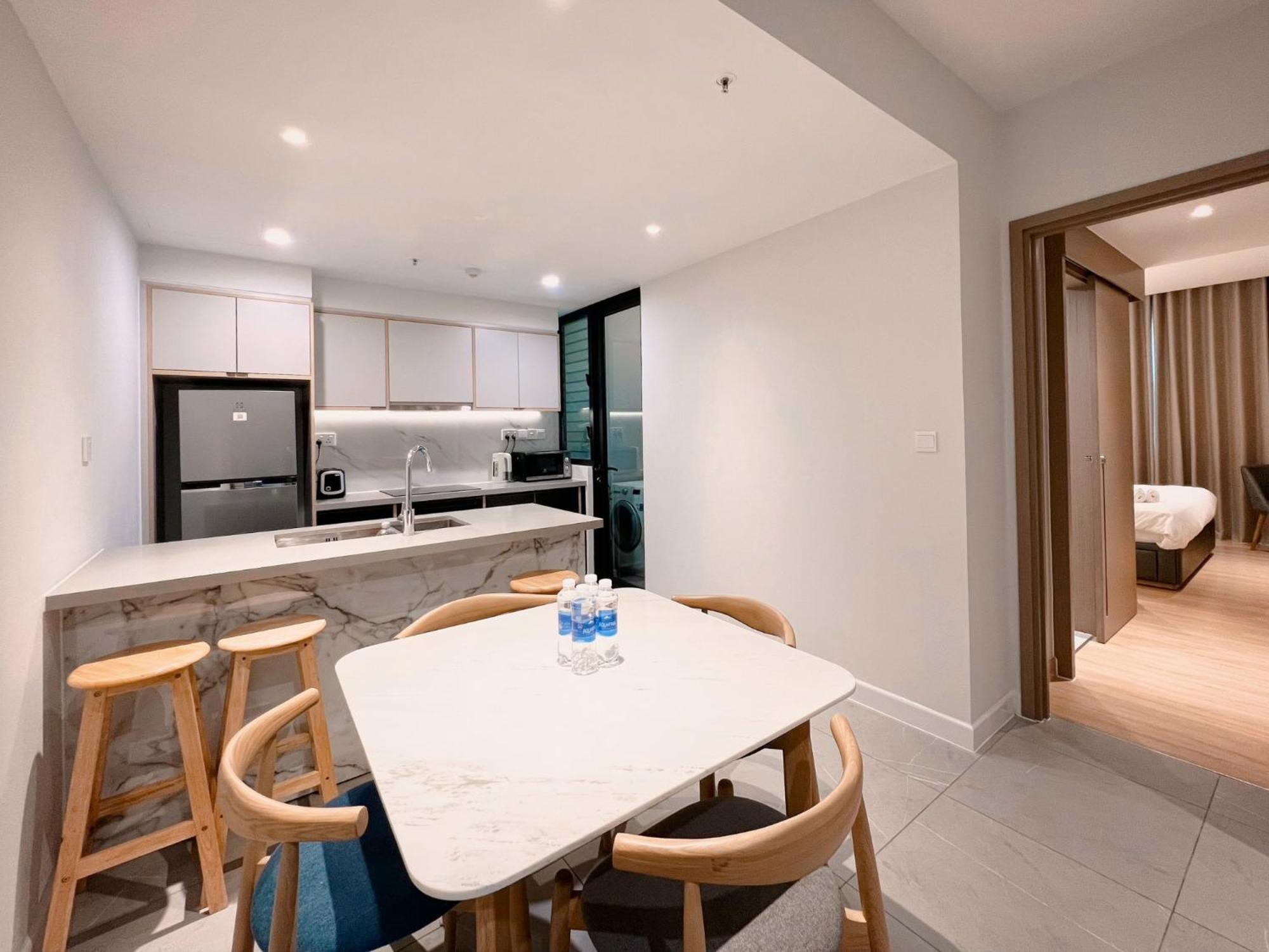 Soho District 1 Apartment