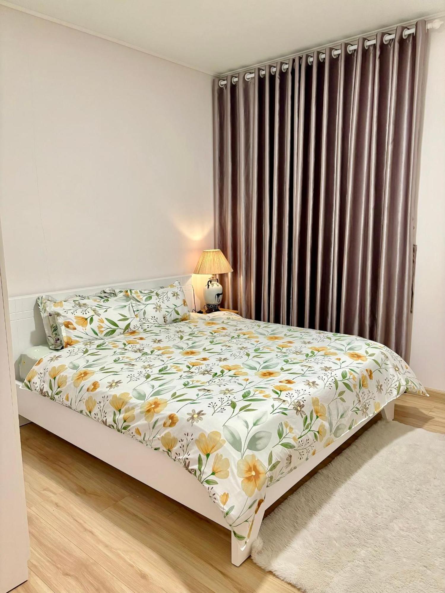 Apartment Can Ho 1 Phong Ngu Day Du Noi That Ho Chi Minh City