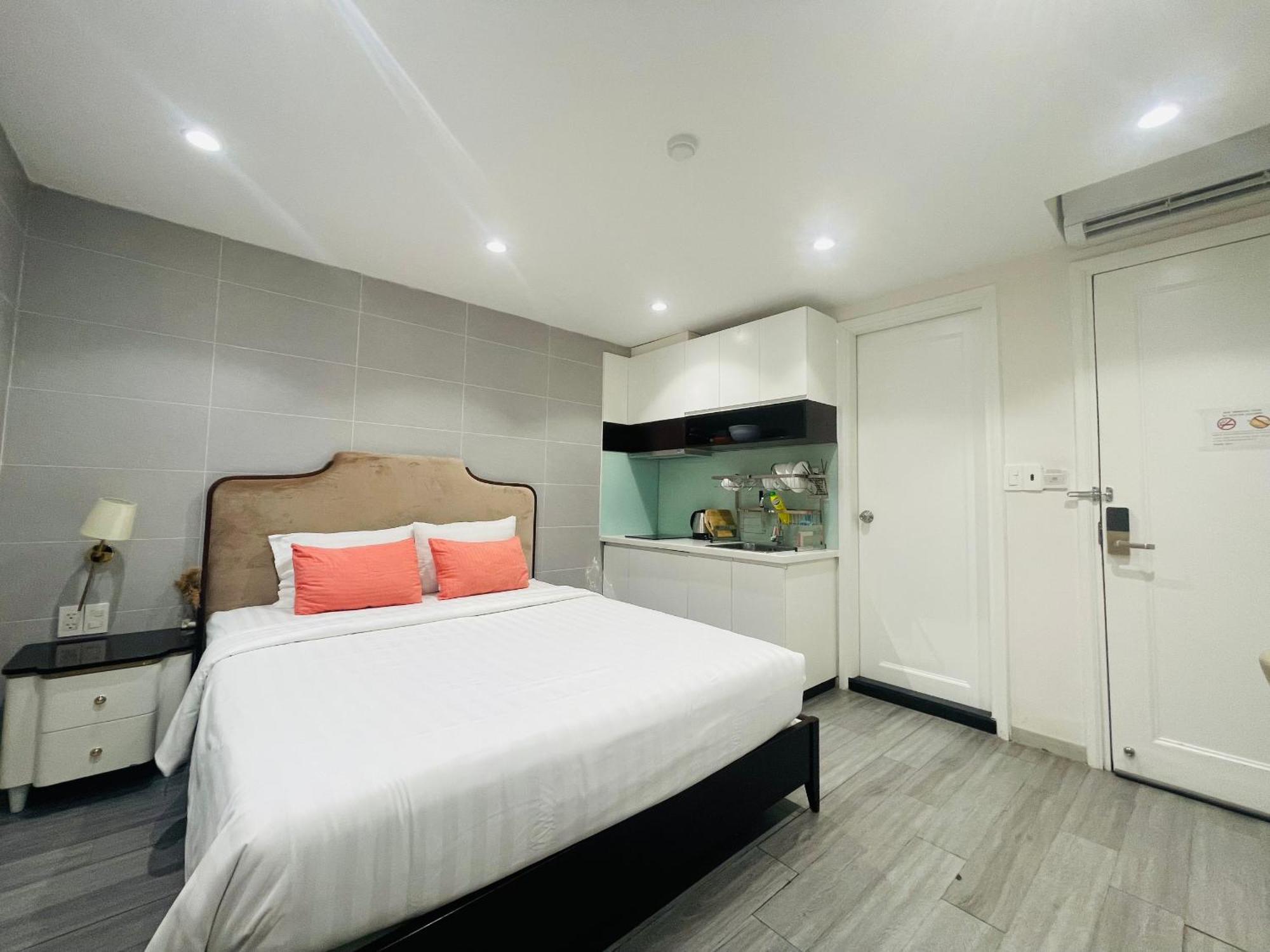 Hotel Simmi 6 & Ho Chi Minh City